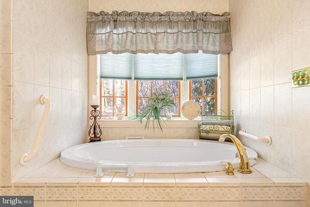 137 WELLS RD, Doylestown, PA 18901