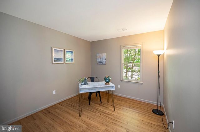 4204 AVON DR, Dumfries, VA 22025