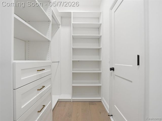 41225 Belvidere Street, Harrison Twp, MI 48045