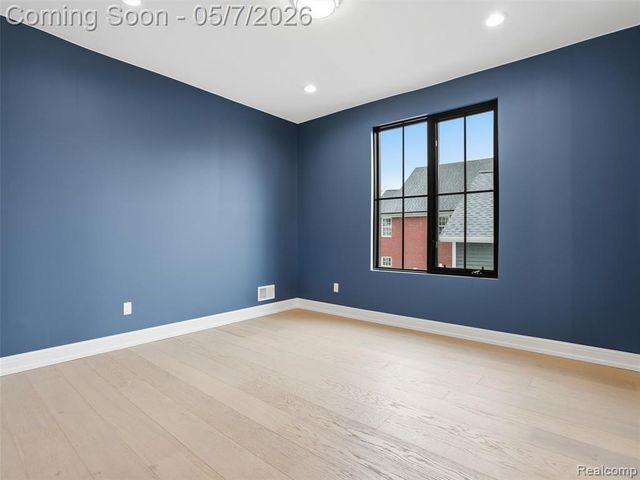 41225 Belvidere Street, Harrison Twp, MI 48045