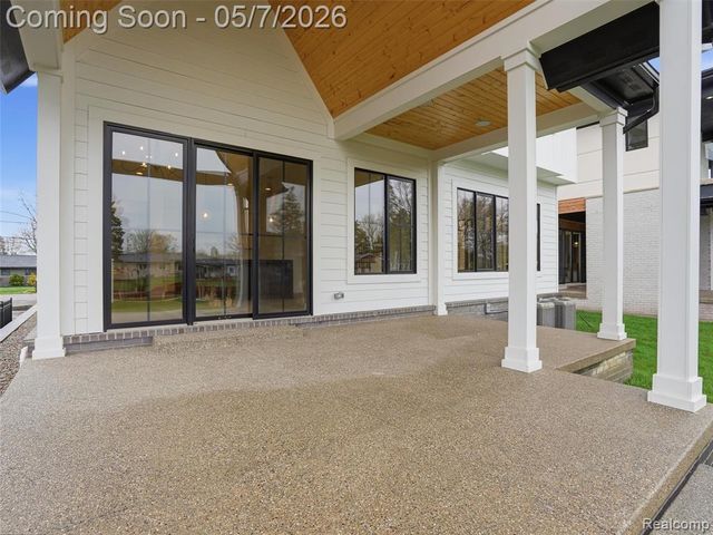 41225 Belvidere Street, Harrison Twp, MI 48045