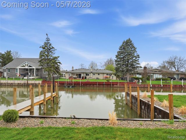 41225 Belvidere Street, Harrison Twp, MI 48045