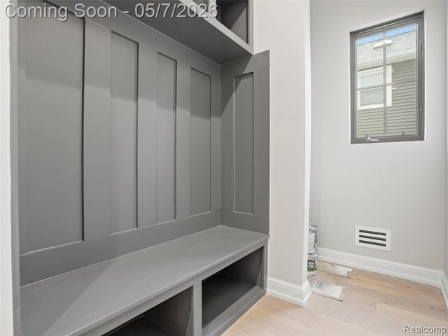 41225 Belvidere Street, Harrison Twp, MI 48045