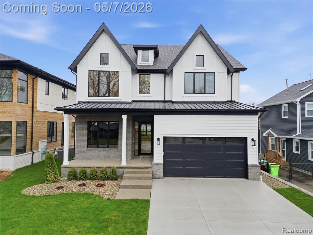 41225 Belvidere Street, Harrison Twp, MI 48045