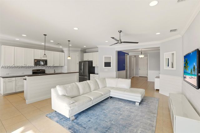 8554 Big Mangrove Dr, Fort Myers, FL 33908