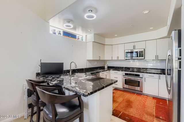 7400 E GAINEY CLUB Drive 222, Scottsdale, AZ 85258