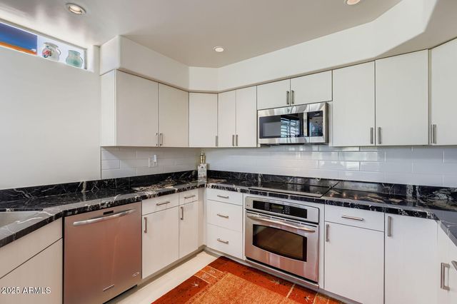 7400 E GAINEY CLUB Drive 222, Scottsdale, AZ 85258