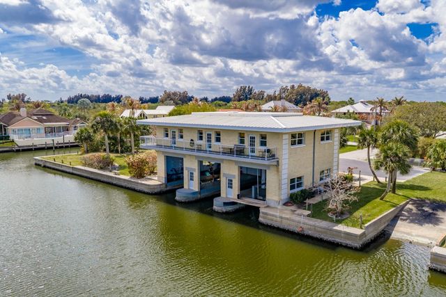 3520 Marthas Lane, Vero Beach, FL 32967