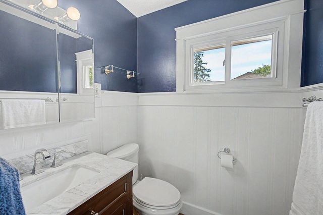 10496 Thrush Street NW, Coon Rapids, MN 55433