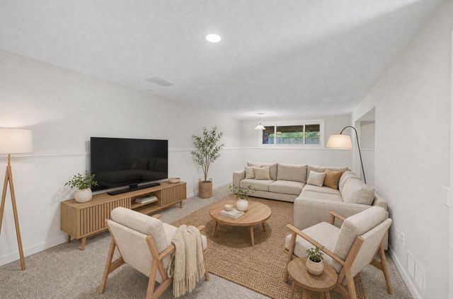 10496 Thrush Street NW, Coon Rapids, MN 55433