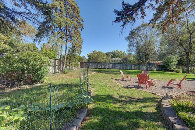 10496 Thrush Street NW, Coon Rapids, MN 55433