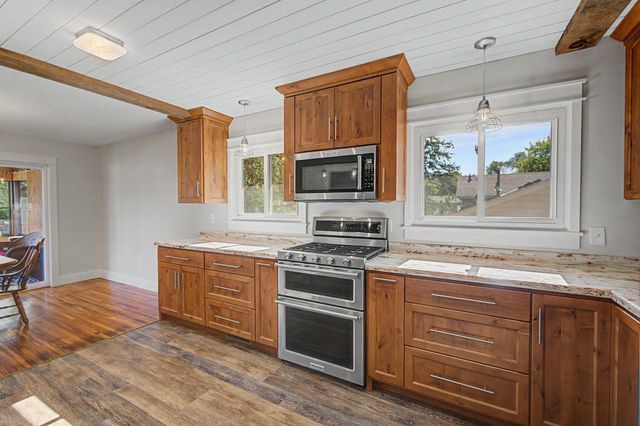 10496 Thrush Street NW, Coon Rapids, MN 55433