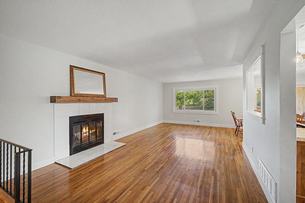 10496 Thrush Street NW, Coon Rapids, MN 55433 — photo 4