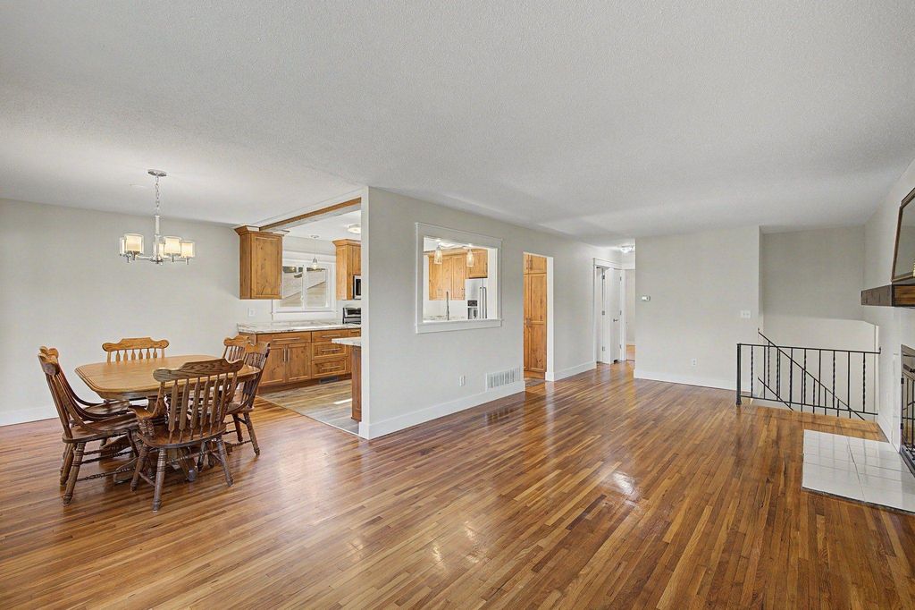 10496 Thrush Street NW, Coon Rapids, MN 55433 — photo 5