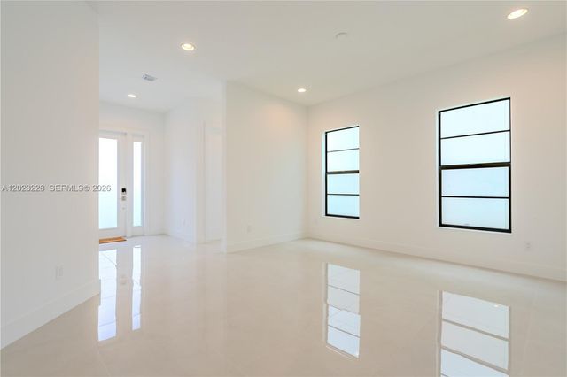 1427 SW 23rd St, Fort Lauderdale, FL 33315