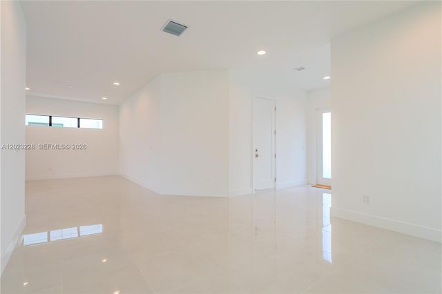 1427 SW 23rd St, Fort Lauderdale, FL 33315