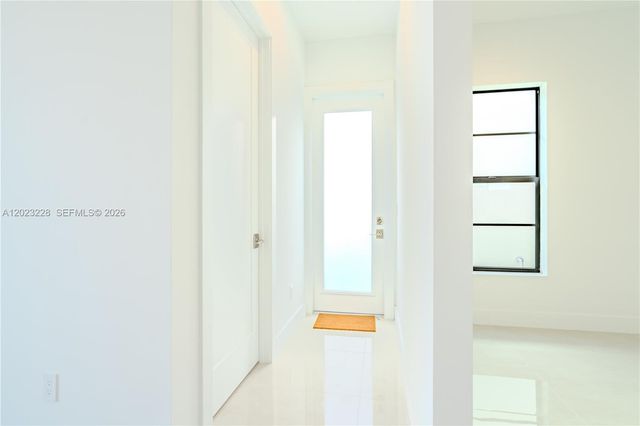 1427 SW 23rd St, Fort Lauderdale, FL 33315