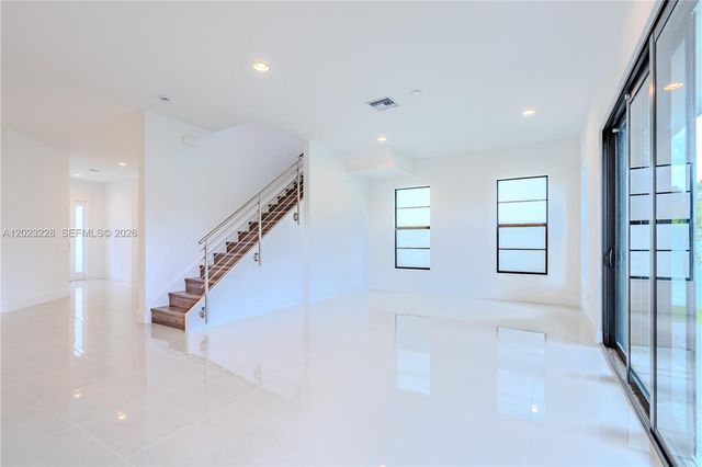 1427 SW 23rd St, Fort Lauderdale, FL 33315