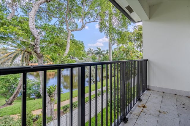 1427 SW 23rd St, Fort Lauderdale, FL 33315