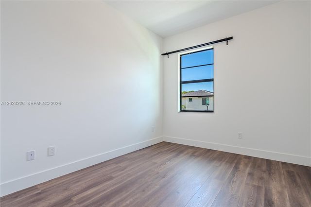 1427 SW 23rd St, Fort Lauderdale, FL 33315