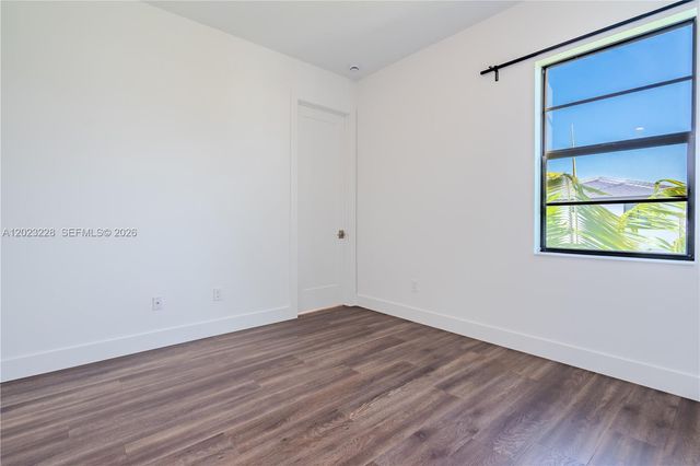 1427 SW 23rd St, Fort Lauderdale, FL 33315