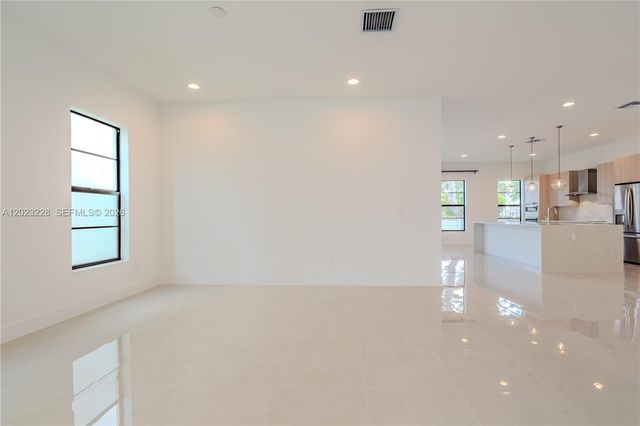 1427 SW 23rd St, Fort Lauderdale, FL 33315