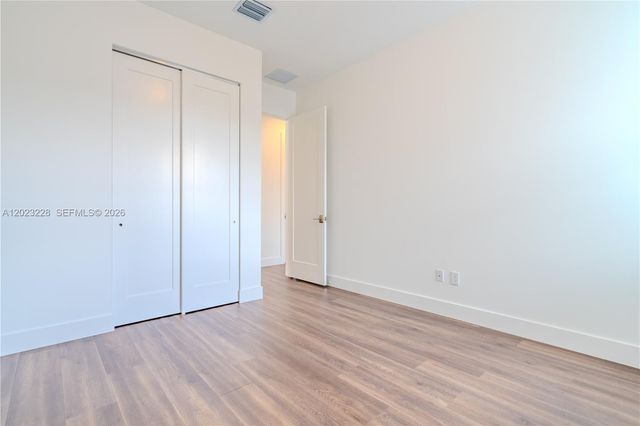 1427 SW 23rd St, Fort Lauderdale, FL 33315