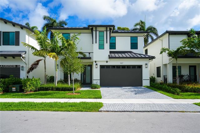 1427 SW 23rd St, Fort Lauderdale, FL 33315