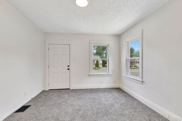6985 Beechmont Avenue, Anderson Twp, OH 45230