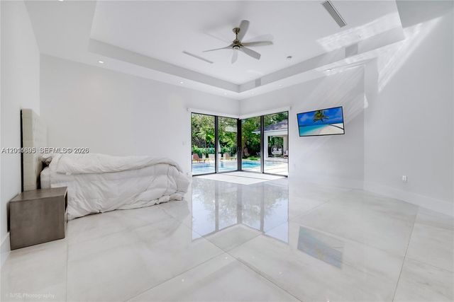 7830 SW 117th St, Pinecrest, FL 33156