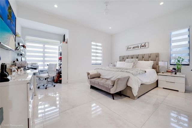 7830 SW 117th St, Pinecrest, FL 33156