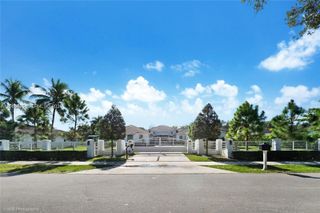 7830 SW 117th St, Pinecrest, FL 33156