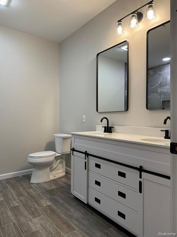 324 Red Ryder Drive, Plymouth, MI 48170