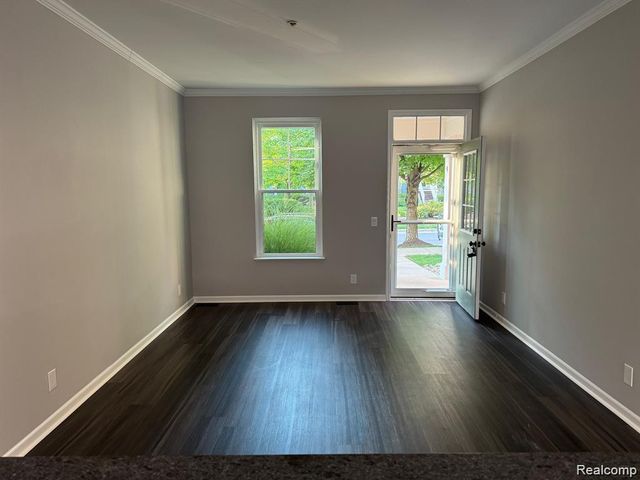 324 Red Ryder Drive, Plymouth, MI 48170