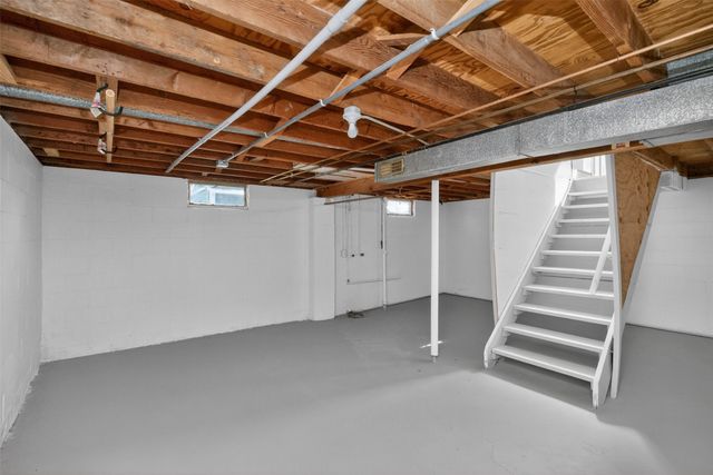 5313 SW 10th Street, Des Moines, IA 50315