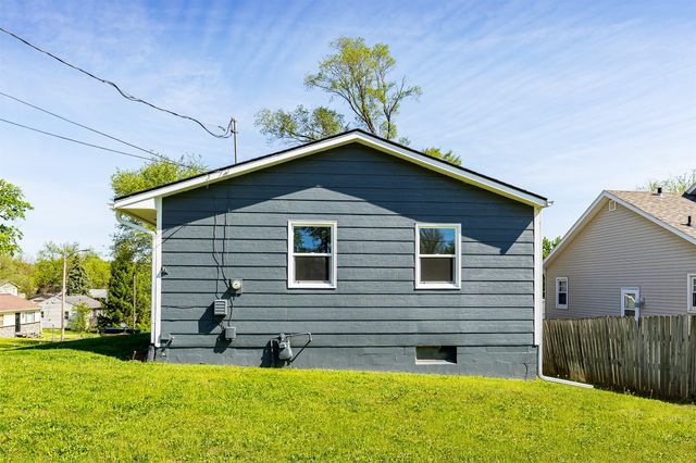 5313 SW 10th Street, Des Moines, IA 50315