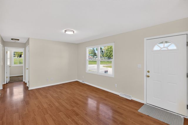 5313 SW 10th Street, Des Moines, IA 50315