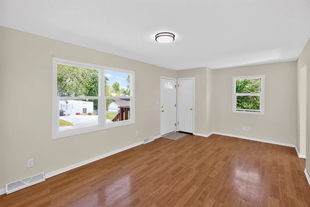 5313 SW 10th Street, Des Moines, IA 50315