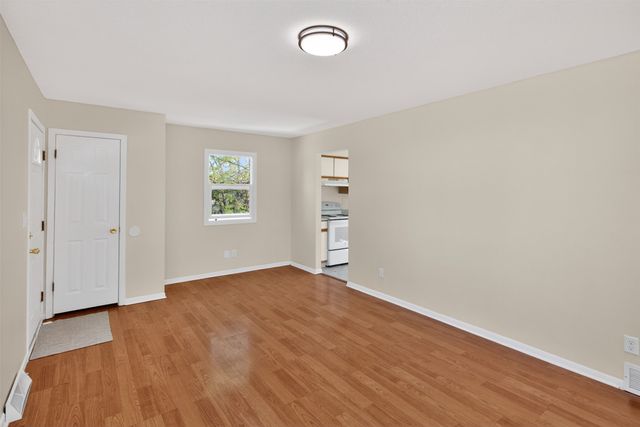 5313 SW 10th Street, Des Moines, IA 50315