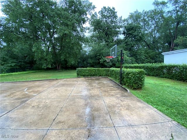 2673 Belvoir Boulevard, Shaker Heights, OH 44122