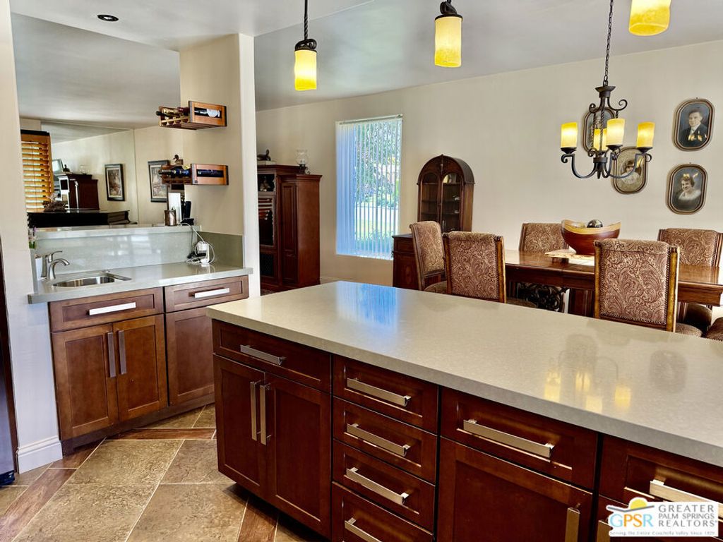 Image 17 of property listing at 3410 E Bogert Trail, Palm Springs, CA 92264