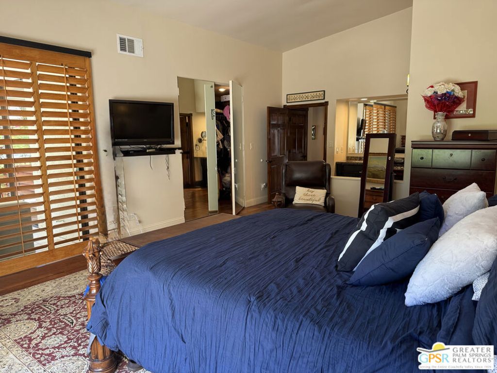 Image 6 of property listing at 3410 E Bogert Trail, Palm Springs, CA 92264