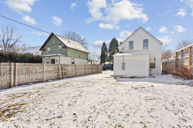 1447 Hague Avenue, Saint Paul, MN 55104