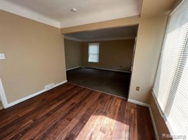 12688 Memorial Street, Detroit, MI 48227
