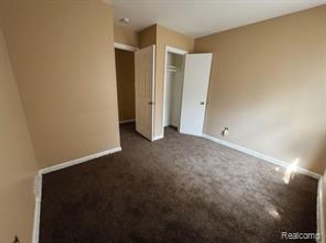 12688 Memorial Street, Detroit, MI 48227
