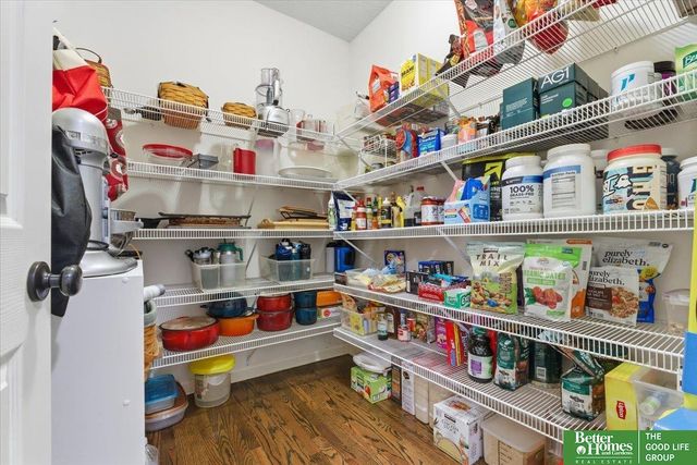12427 S 79 Avenue, Papillion, NE 68046
