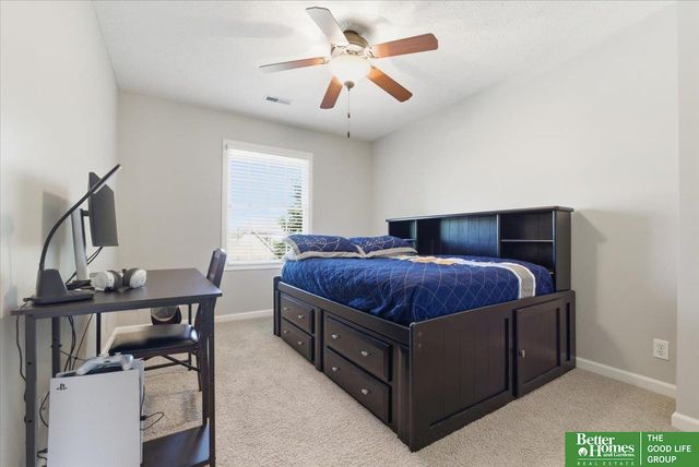12427 S 79 Avenue, Papillion, NE 68046