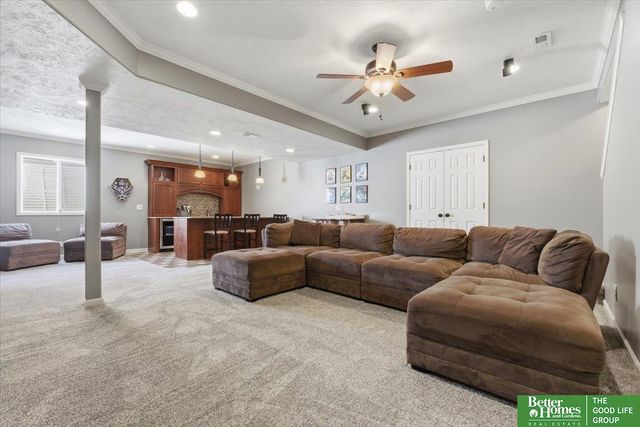 12427 S 79 Avenue, Papillion, NE 68046