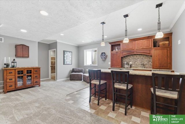 12427 S 79 Avenue, Papillion, NE 68046