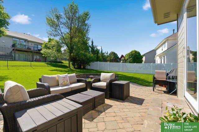 12427 S 79 Avenue, Papillion, NE 68046